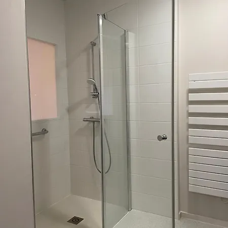 Πανσιόν De Groupe Et L'agnel 3*