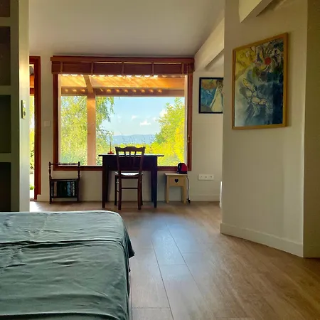 De Groupe Et L'agnel Πανσιόν