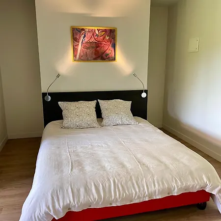 بيت ضيافة De Groupe Et L'agnel 3*