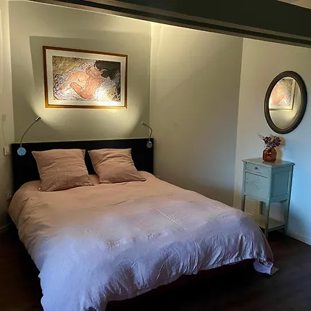 De Groupe Et L'agnel Πανσιόν