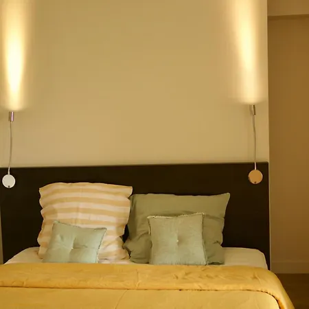 De Groupe Et L'agnel 3*