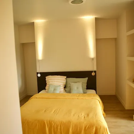 بيت ضيافة De Groupe Et L'agnel 3*