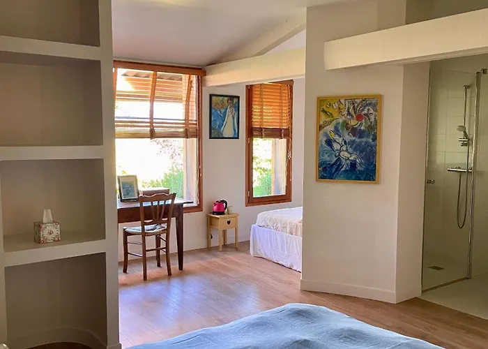 Vendégház De Groupe Et L'agnel Domaize