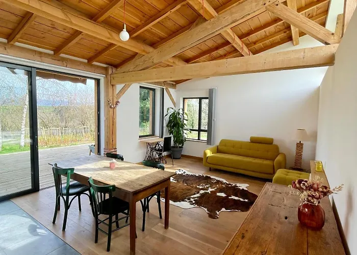 De Groupe Et L'agnel 3* Domaize