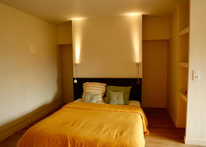 Vendégház De Groupe Et L'agnel Domaize